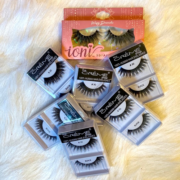 Women’s Strip/Fake Eyelashes - Picture 2 of 2